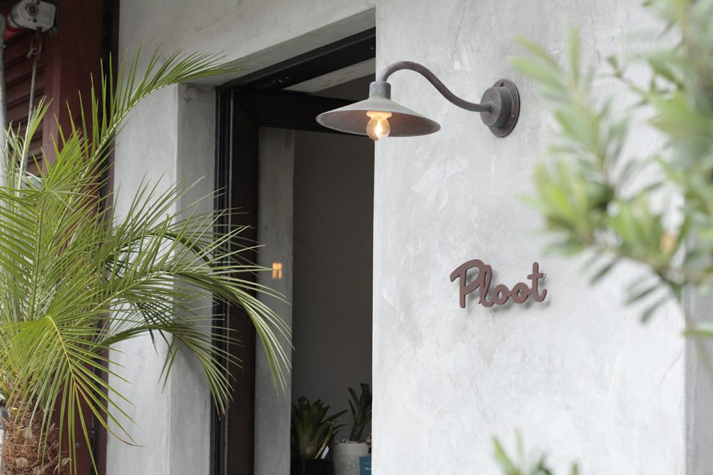 Ploot store – Ploot | Architects & Associates